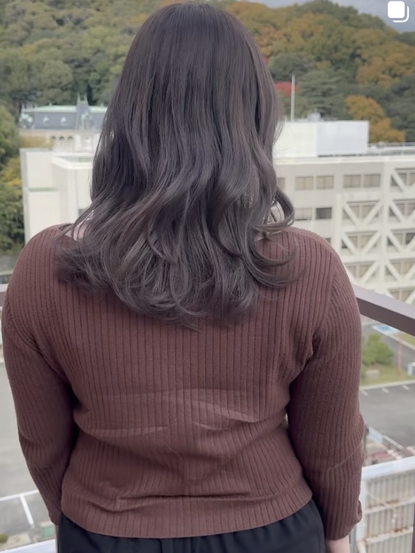 グレージュ ミディアム